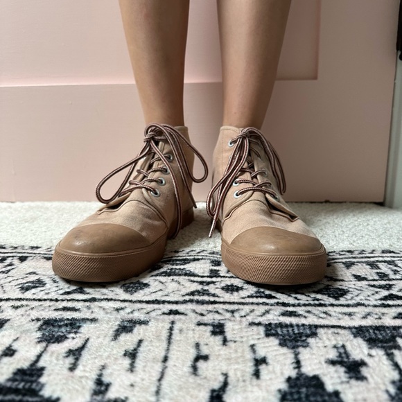 Bangs Floral embroidered High Tops Women’s 9/Men’s 7.5 - Picture 5 of 12